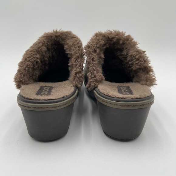 CROCS Cobbler Eva Clogs Heeled Mules Faux Fur Women’s Sz 7 Slip On Casual - Picture 4 of 14